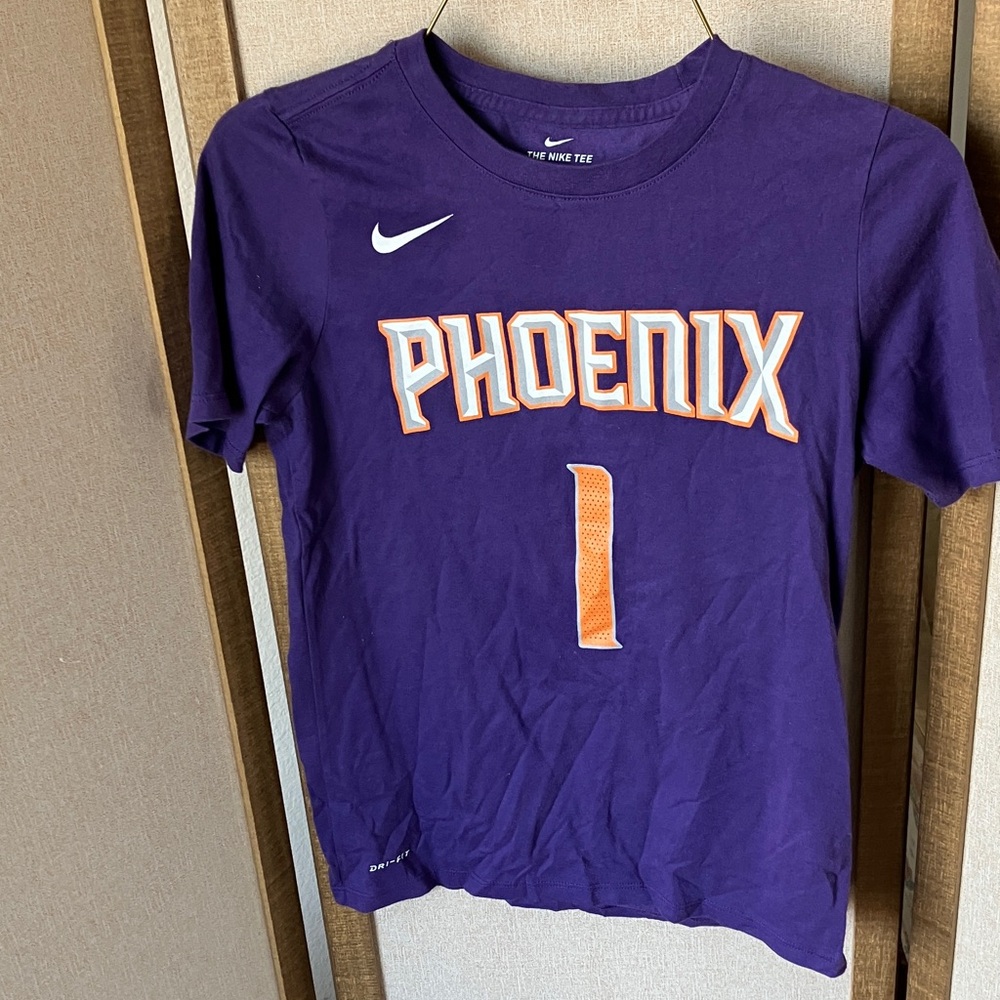 FINAL MARKDOWN Phoenix suns Nike Dri-FIT Tee in Rich Purple children’s medium